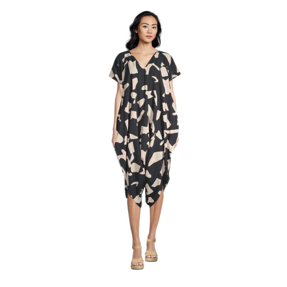 Printed abstract Black and Cream Jumpsuit